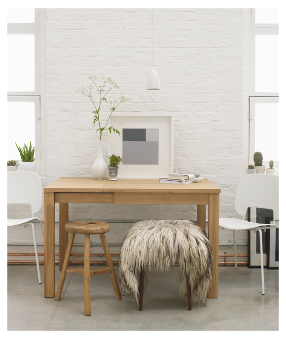 Marco extending dining table