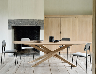 Mikado Table