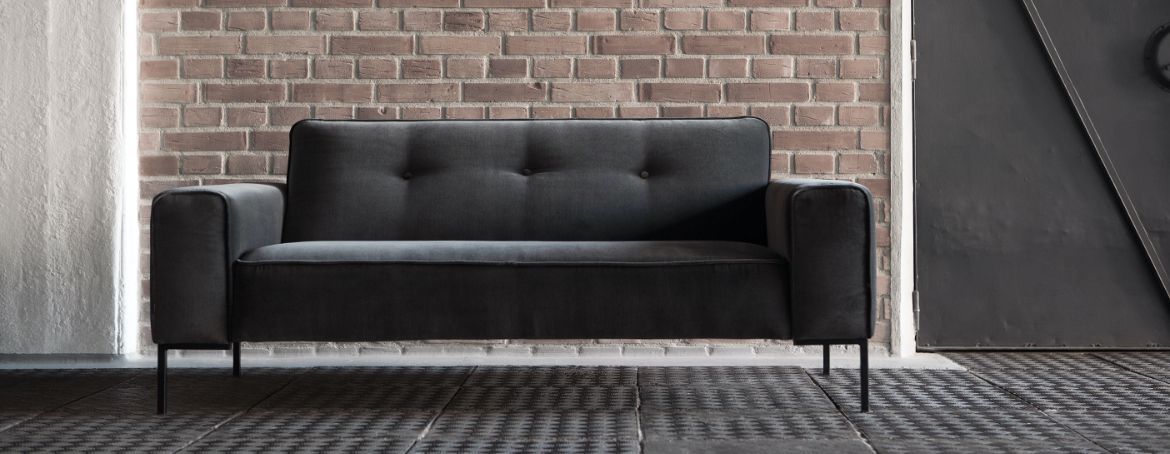 Here we have the very popular Hug blue velvet corner sofa. The Hug corner sofa is available in 4 unique velvet fabric options, each with an array of colour options, and numerous size configurations to meet your requirements. 