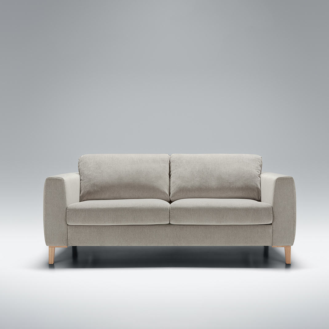 Here we have the gorgeous Harlem sofa velvet corner sofa. Available in a range of sizes and colours. Shop today!