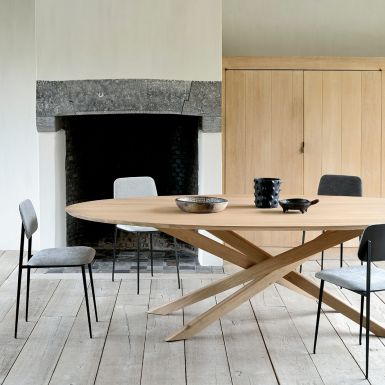 Ethnicraft Oak Mikado Oval dining table 